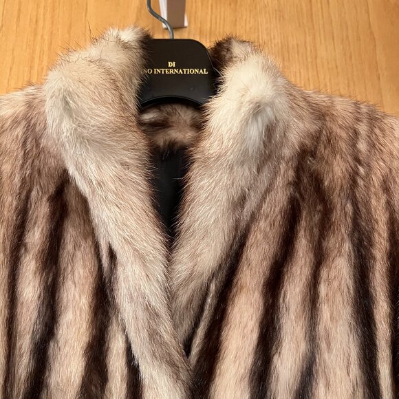 Fitch Fur Coat - Picture 6 of 9